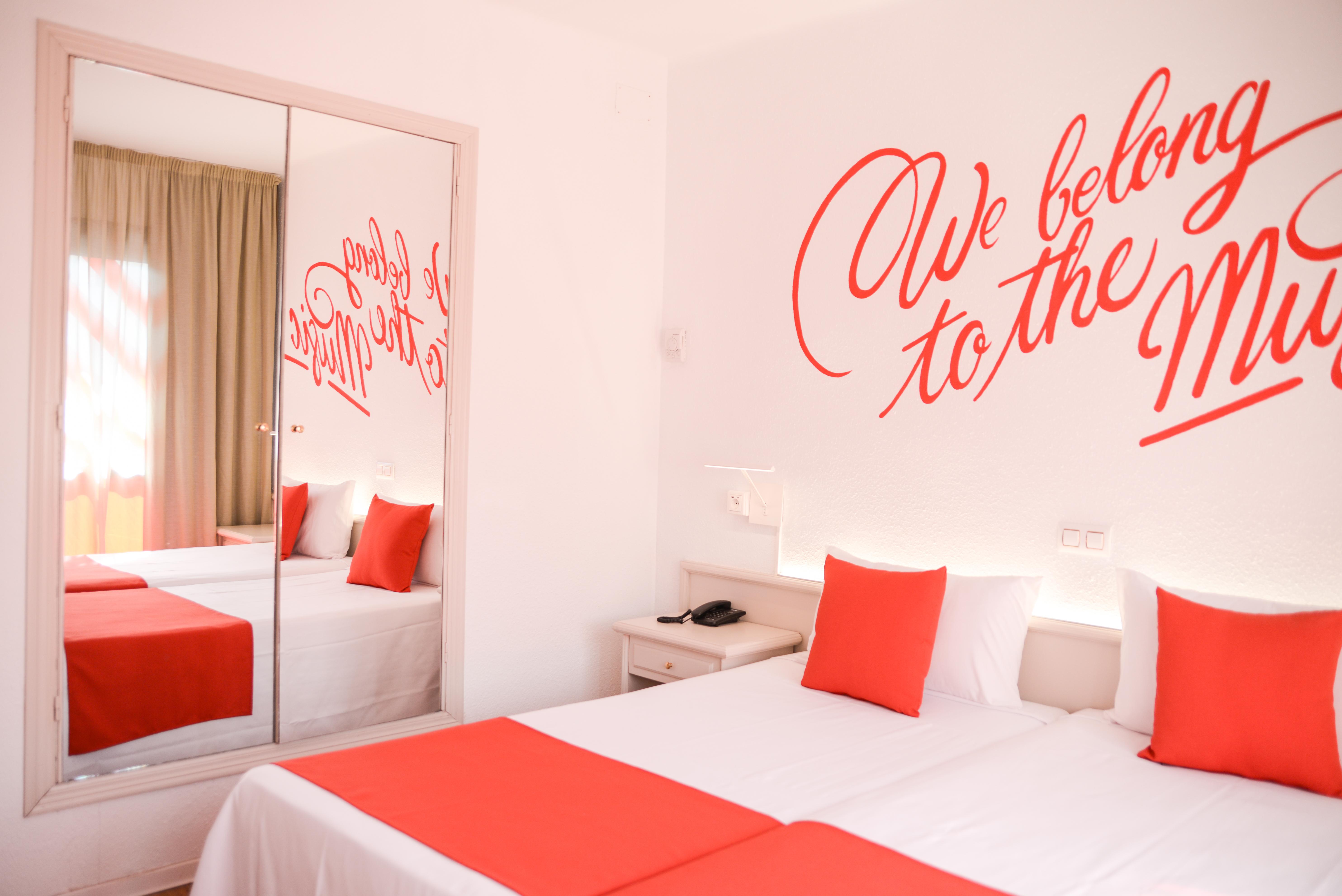 Lloret Vibe Affiliated By Fergus (Adults Only) Lloret de Mar Eksteriør bilde