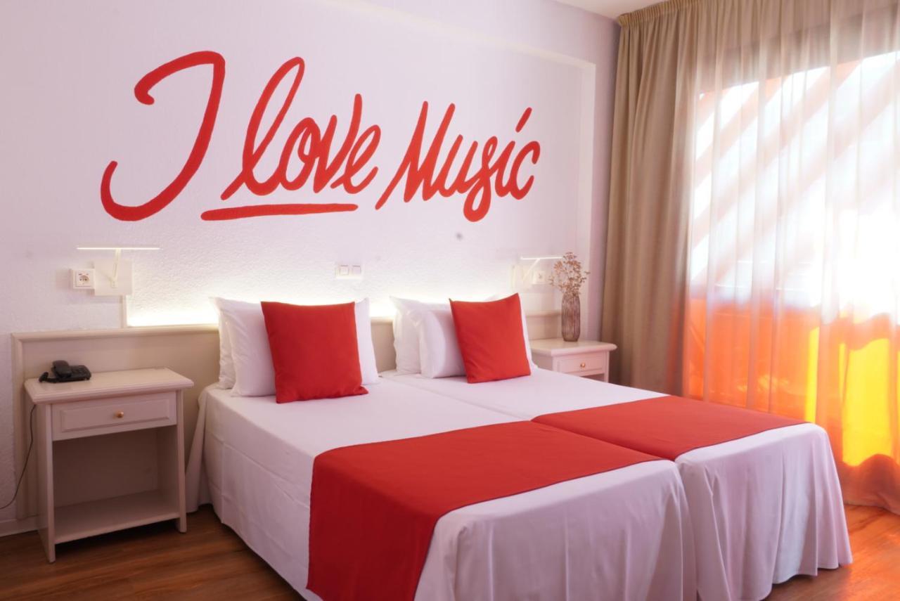 Lloret Vibe Affiliated By Fergus (Adults Only) Lloret de Mar Eksteriør bilde